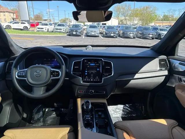 2024 Volvo XC90 Recharge T8 Ultimate Bright Theme 7-Seater