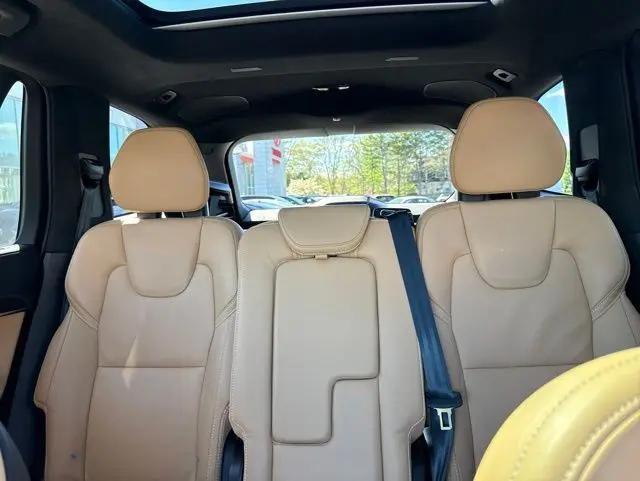 2024 Volvo XC90 Recharge T8 Ultimate Bright Theme 7-Seater