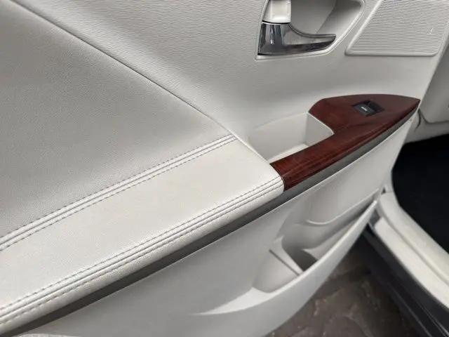 2010 Toyota Venza Base V6