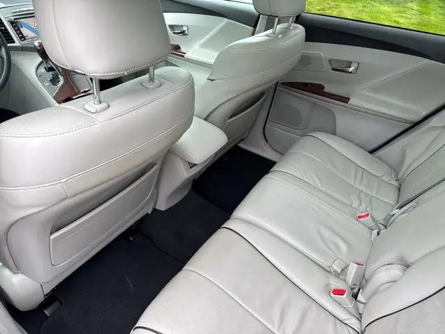 2010 Toyota Venza Base V6