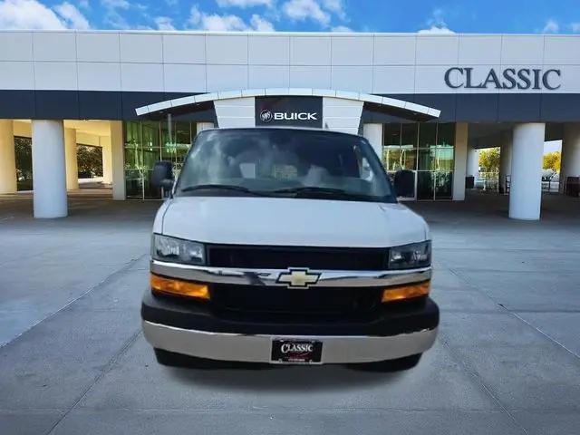 2023 Chevrolet Express Passenger RWD 3500 Extended Wheelbase LT