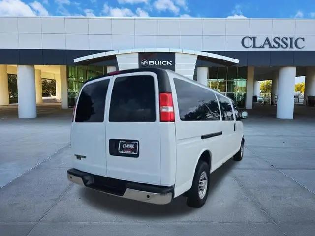 2023 Chevrolet Express Passenger RWD 3500 Extended Wheelbase LT