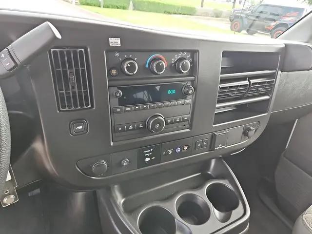 2023 Chevrolet Express Passenger RWD 3500 Extended Wheelbase LT