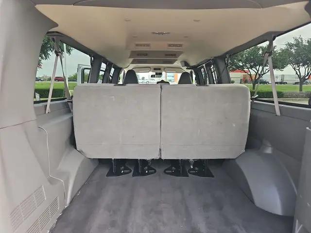 2023 Chevrolet Express Passenger RWD 3500 Extended Wheelbase LT