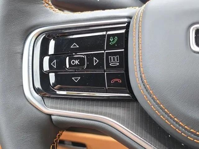 2026 Jeep Grand Wagoneer Summit Reserve 4x4
