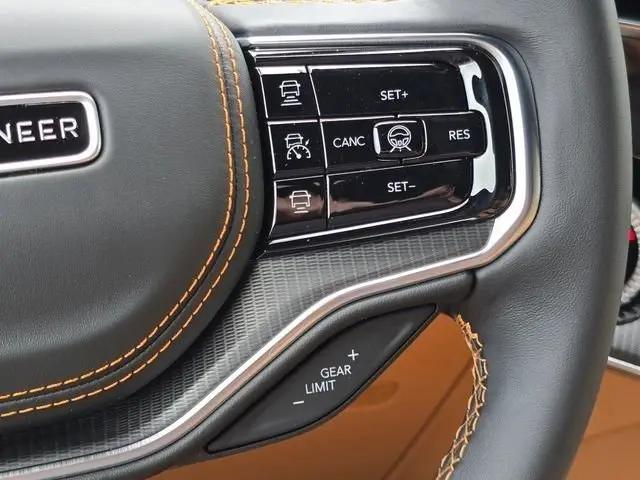 2026 Jeep Grand Wagoneer Summit Reserve 4x4