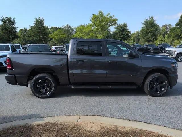 2026 Ram 1500 Express Crew Cab 4x4 5'7" Box