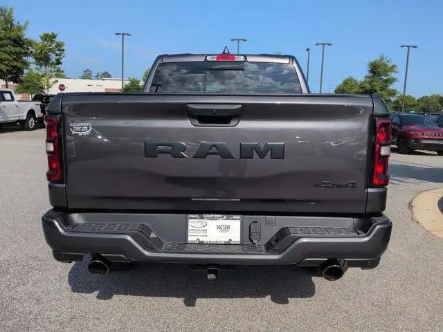 2026 Ram 1500 Express Crew Cab 4x4 5'7" Box