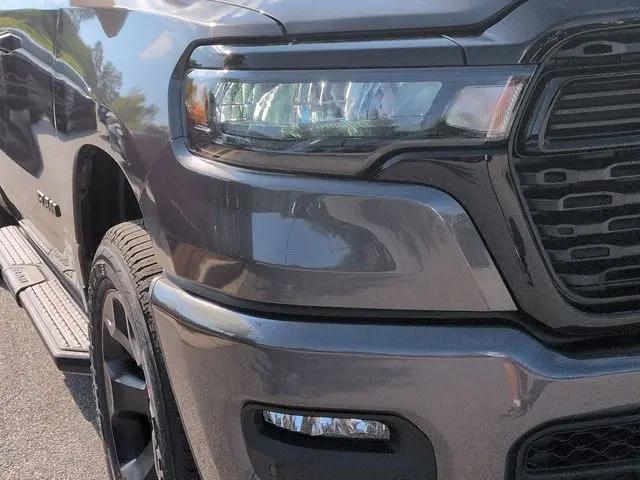 2026 Ram 1500 Express Crew Cab 4x4 5'7" Box