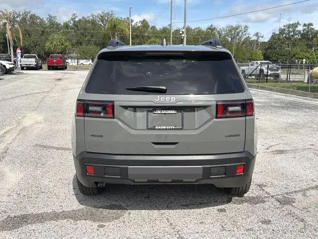 2026 Jeep Cherokee Laredo 4x4