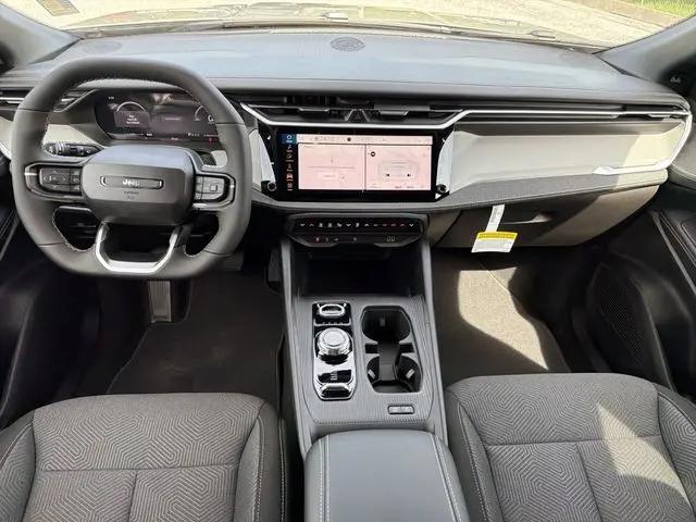 2026 Jeep Cherokee Laredo 4x4