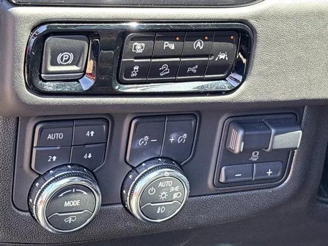 2025 GMC Yukon 4WD AT4 Ultimate