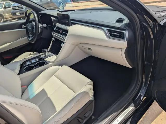 2025 Genesis G70 2.5T RWD