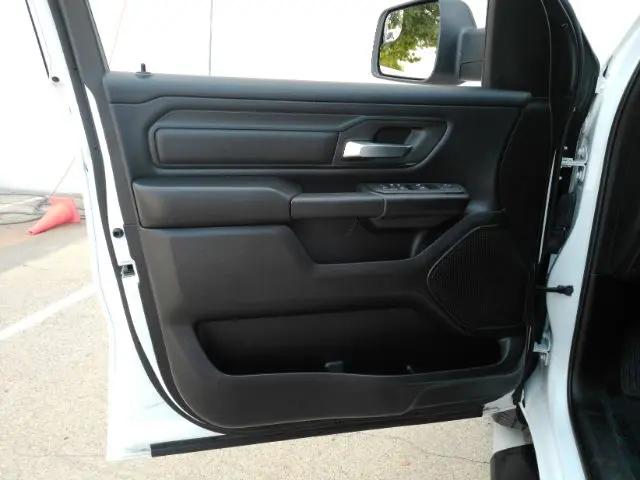 2025 Ram 1500 Tradesman Crew Cab 4x2 5'7" Box
