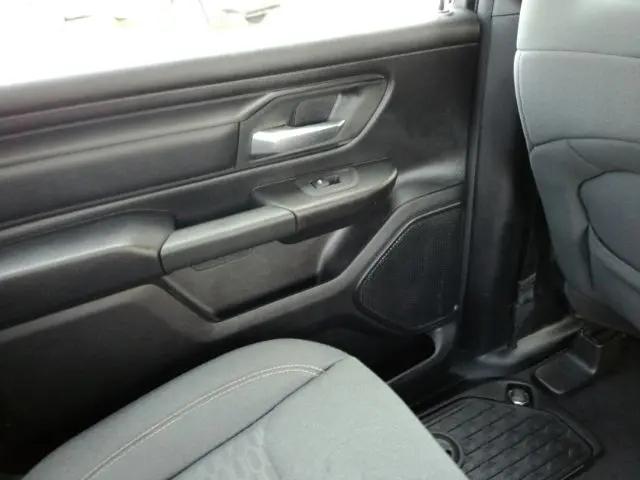 2025 Ram 1500 Tradesman Crew Cab 4x2 5'7" Box