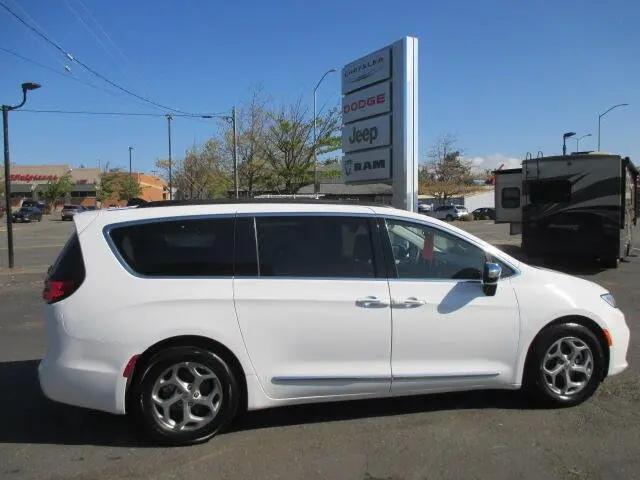 2023 Chrysler Pacifica Limited