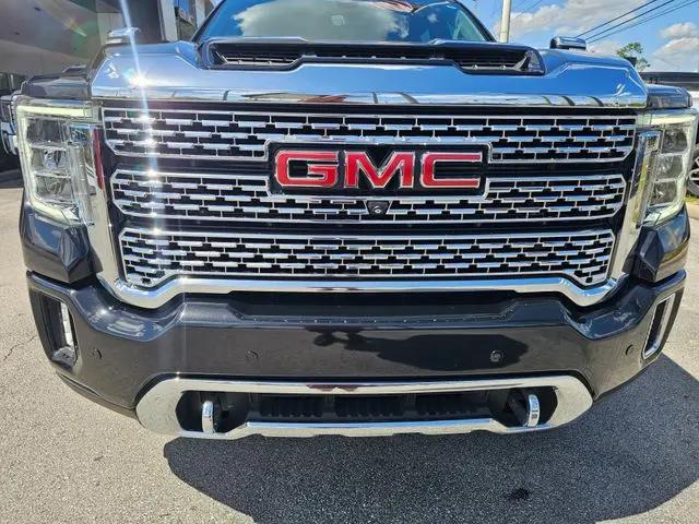 2022 GMC Sierra 2500HD 4WD Crew Cab Standard Bed Denali