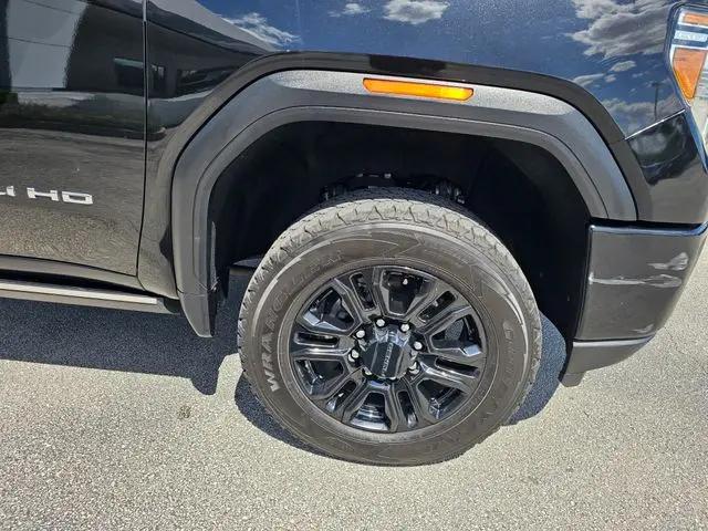 2022 GMC Sierra 2500HD 4WD Crew Cab Standard Bed Denali