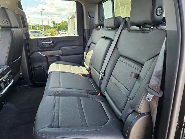 2022 GMC Sierra 2500HD 4WD Crew Cab Standard Bed Denali