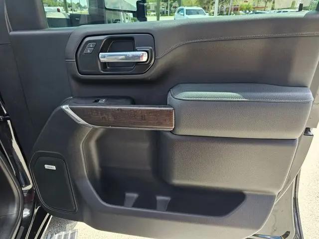 2022 GMC Sierra 2500HD 4WD Crew Cab Standard Bed Denali