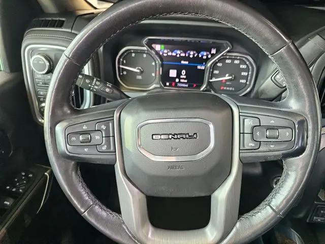 2022 GMC Sierra 2500HD 4WD Crew Cab Standard Bed Denali