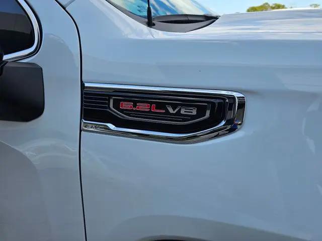 2026 GMC Sierra 1500 Crew Cab, Short Bed, SLT, 4WD