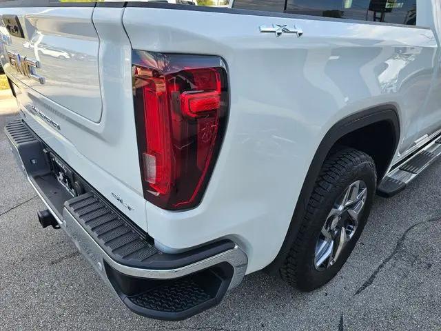 2026 GMC Sierra 1500 Crew Cab, Short Bed, SLT, 4WD