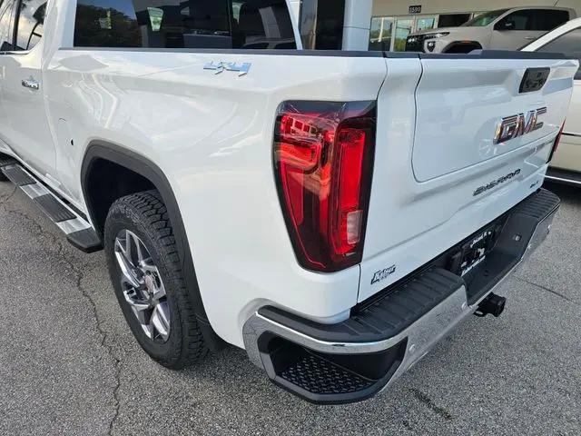 2026 GMC Sierra 1500 Crew Cab, Short Bed, SLT, 4WD