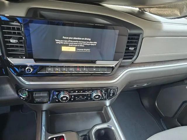 2026 GMC Sierra 1500 Crew Cab, Short Bed, SLT, 4WD