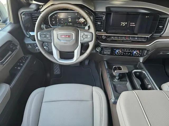 2026 GMC Sierra 1500 Crew Cab, Short Bed, SLT, 4WD