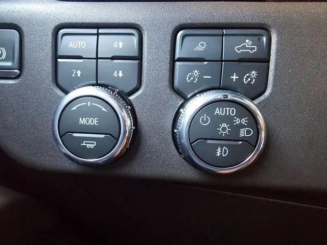2026 GMC Sierra 1500 Crew Cab, Short Bed, SLT, 4WD