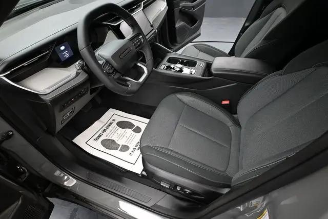 2026 Jeep Cherokee Laredo 4x4