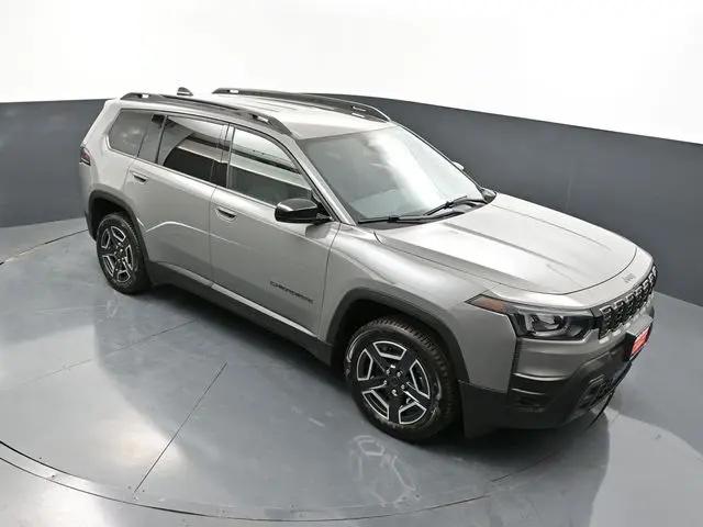 2026 Jeep Cherokee Laredo 4x4