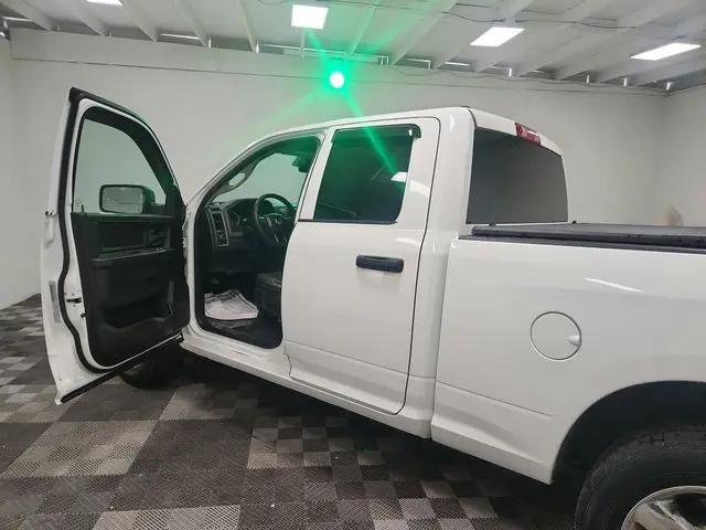 2019 Ram 1500 Classic Express Quad Cab 4x4 6'4" Box