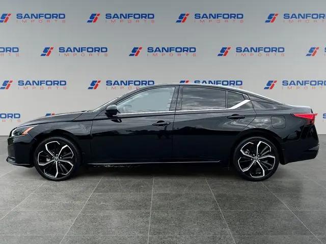 2023 Nissan Altima SR FWD
