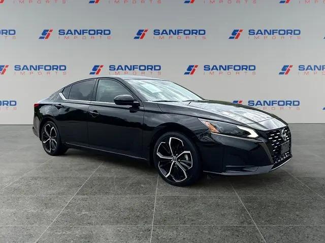2023 Nissan Altima SR FWD