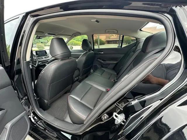 2023 Nissan Altima SR FWD