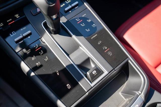 2026 Porsche Macan T
