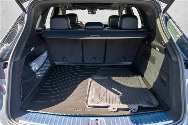2026 Porsche Cayenne AWD