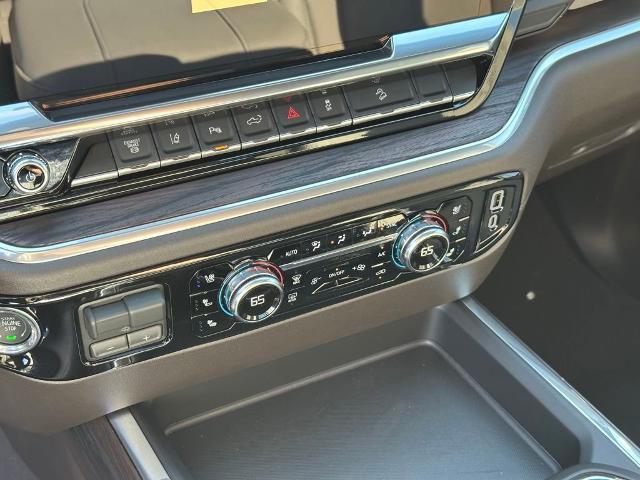 2026 GMC Sierra 2500HD Crew Cab, Standard Bed, SLT, 4WD