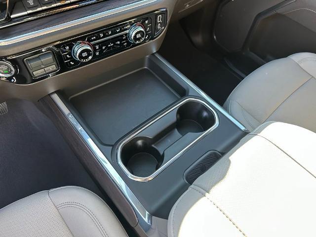 2026 GMC Sierra 2500HD Crew Cab, Standard Bed, SLT, 4WD