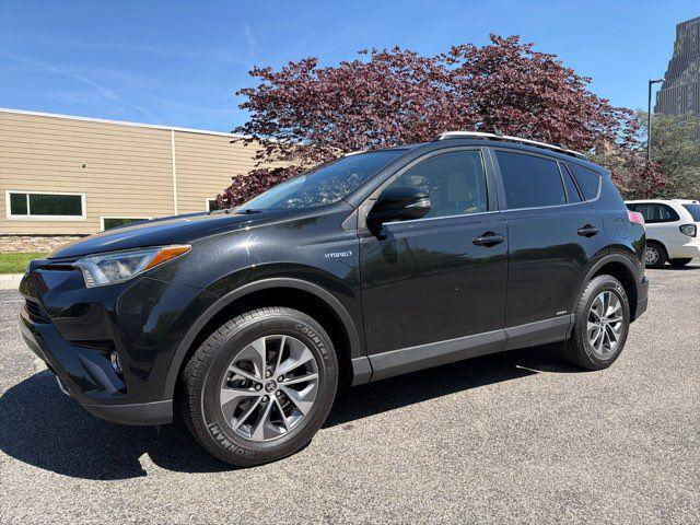 2016 Toyota RAV4 Hybrid XLE