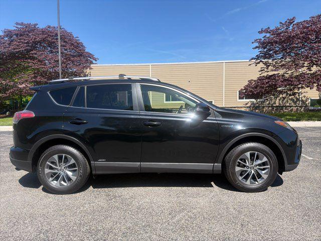 2016 Toyota RAV4 Hybrid XLE