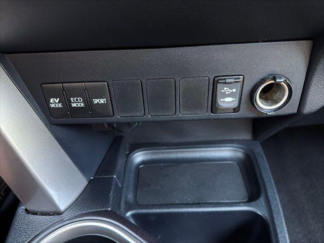 2016 Toyota RAV4 Hybrid XLE