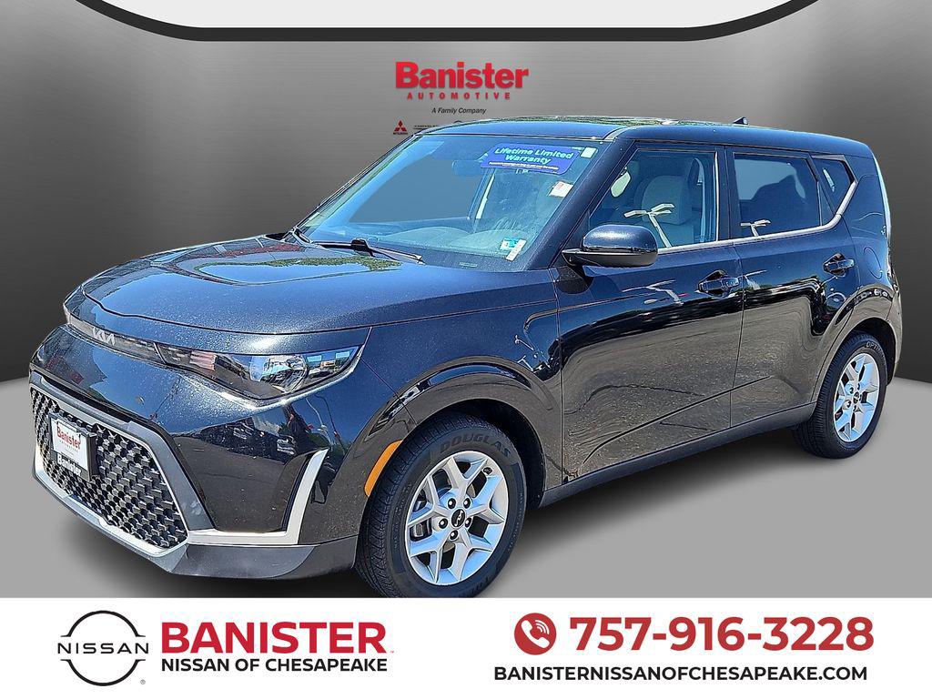 2023 Kia Soul 2.0L LX IVT's photo