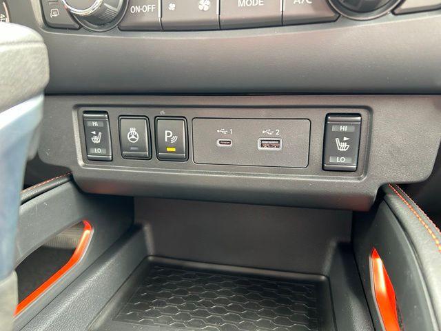 2026 Nissan Frontier Crew Cab Long Bed PRO-4X 4x4