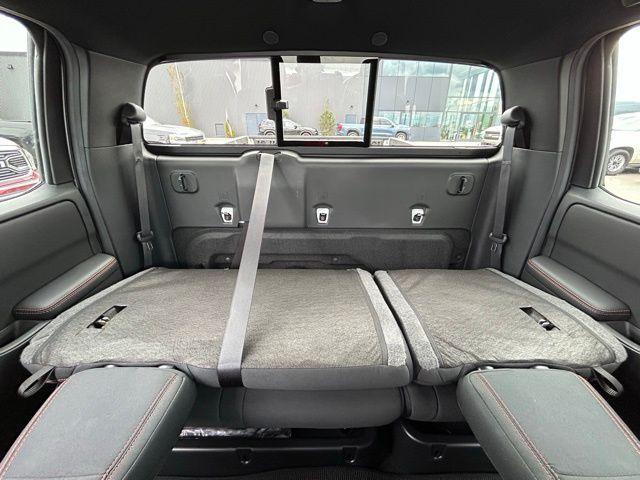 2026 Nissan Frontier Crew Cab Long Bed PRO-4X 4x4