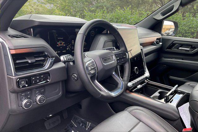 2025 GMC Yukon 4WD Denali