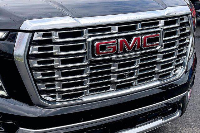2025 GMC Yukon 4WD Denali