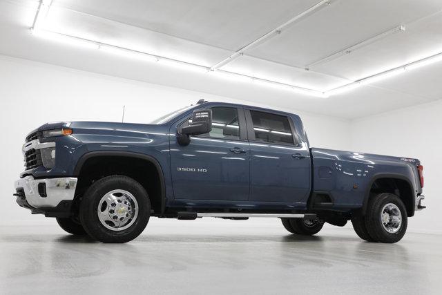 2026 Chevrolet Silverado 3500HD Crew Cab, Long Bed, LT Dual Rear Wheel, RWD